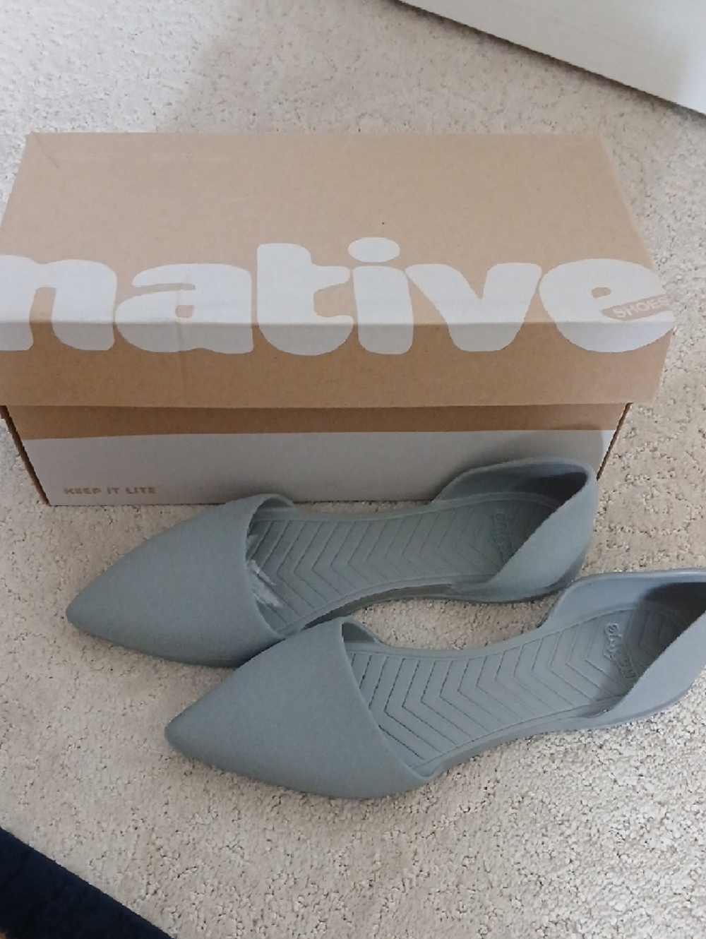 Native Audrey Flats - Picture 2 of 8